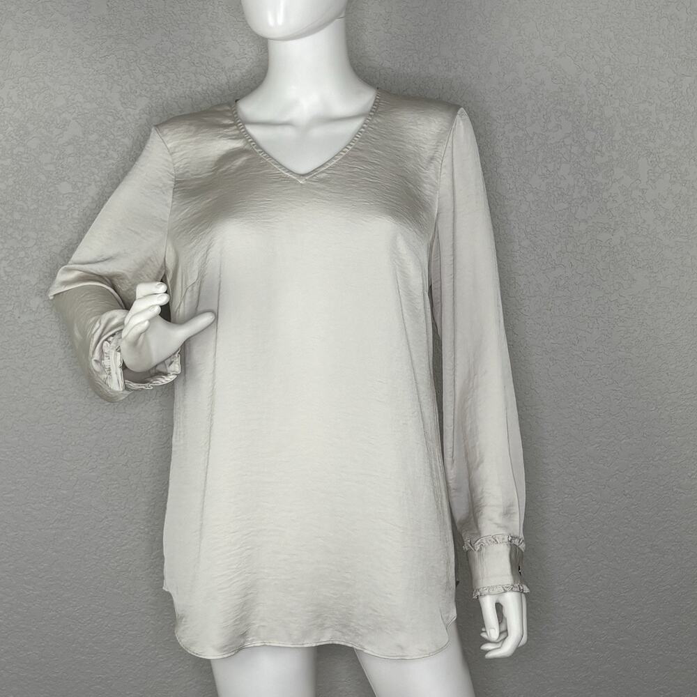 CAbi #3768 Classic Platinum Silky Blouse Long Sleeve V-Neck Gray Size M